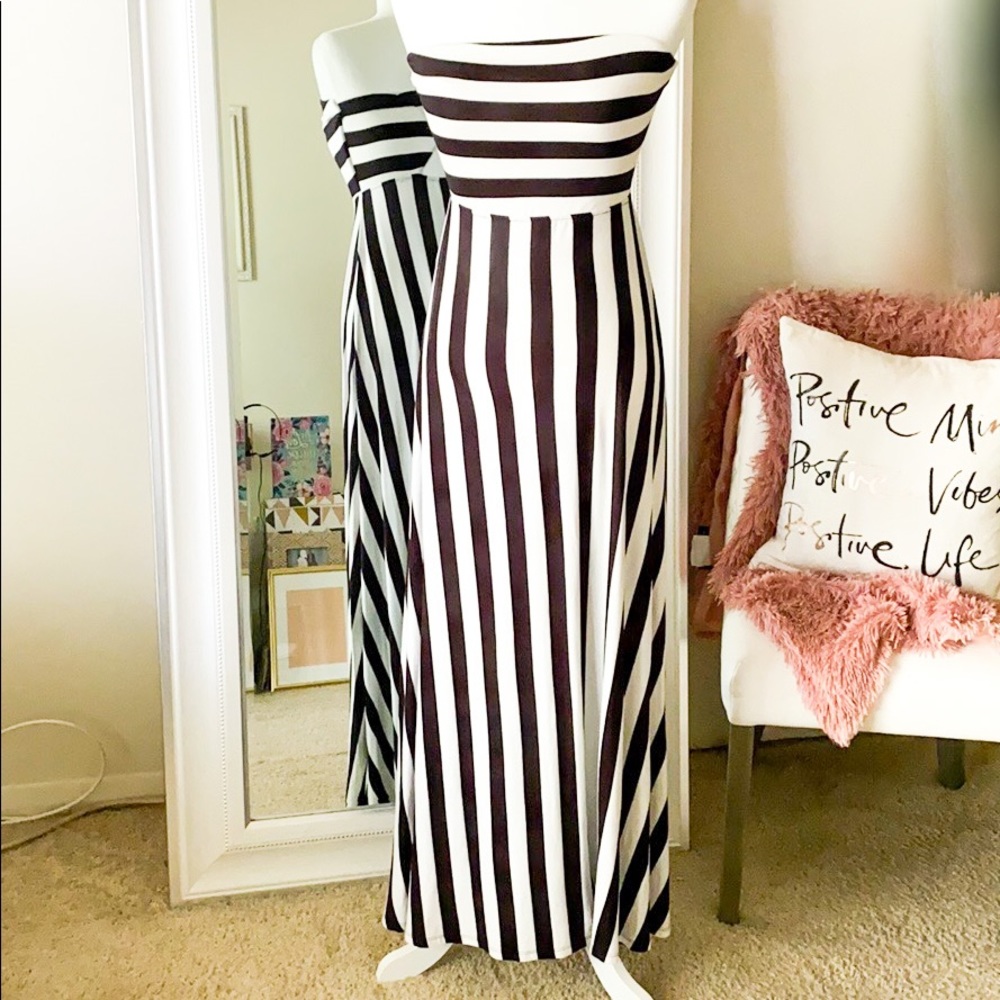 Mossimo Stripe Jersey Maxi Dress Black & White